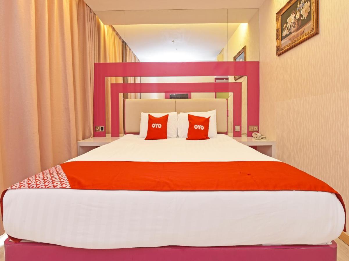 Capital O 90130 Sawadee Hotel جوهر بهرو المظهر الخارجي الصورة