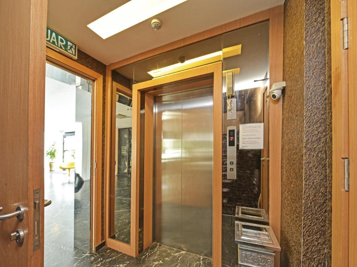 Capital O 90130 Sawadee Hotel جوهر بهرو المظهر الخارجي الصورة