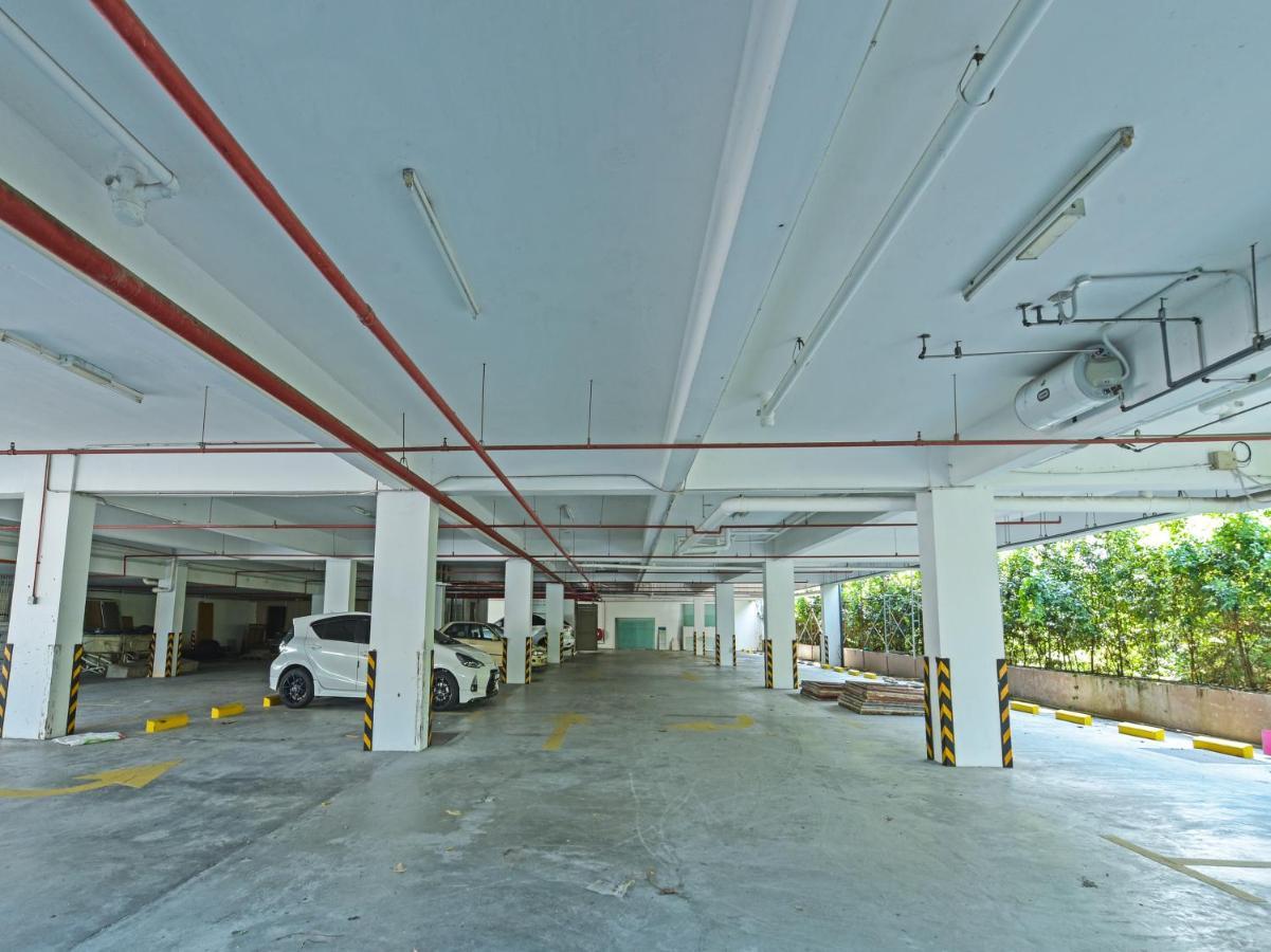 Capital O 90130 Sawadee Hotel جوهر بهرو المظهر الخارجي الصورة